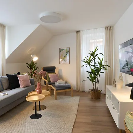 شقة Neu - Moderne Und Gemuetliche Im Herzen Von - Zentrum - 3 Personen - Netflix - Waschmaschine *
