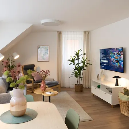Neu - Moderne Und Gemuetliche Im Herzen Von - Zentrum - 3 Personen - Netflix - Waschmaschine Apartment